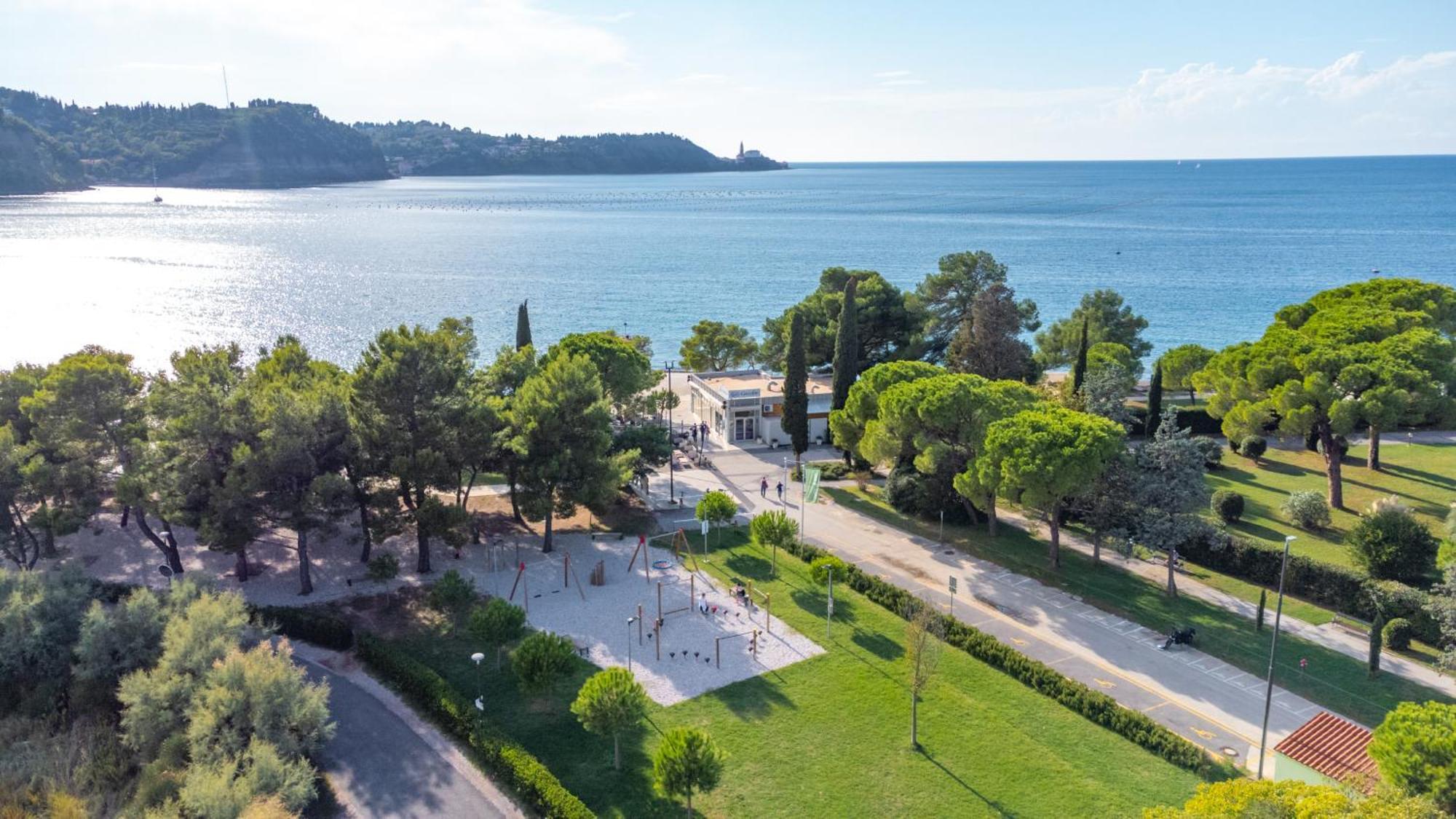 Hotel Laguna Deluxe - Terme Krka Strunjan Exterior foto